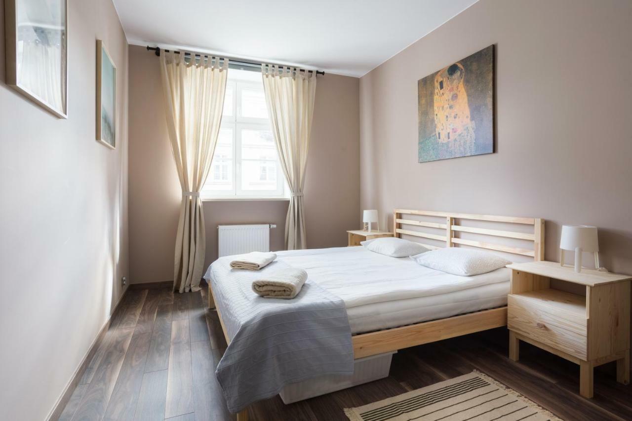 Premium Family&Friends Apartment พอซนาน ภายนอก รูปภาพ